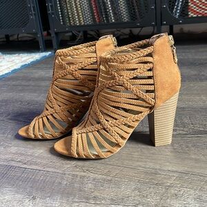 G by Guess booties NWOT